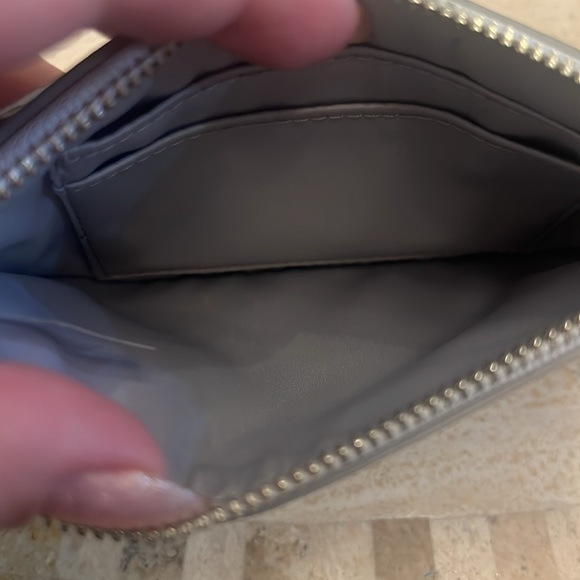 Coach small wristlet like new - Picture 2 of 3